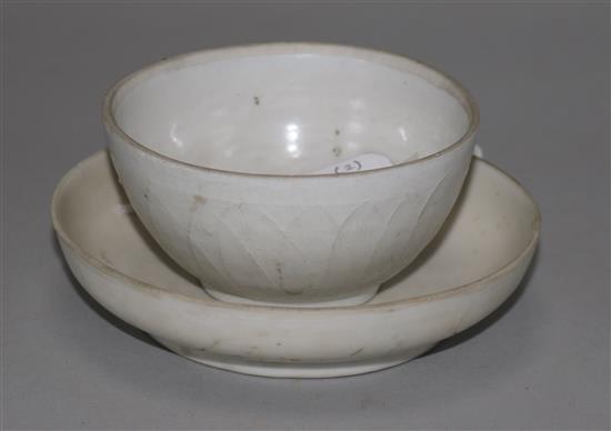 A Chinese Dehina blanc de chine bowl and saucer dish, Ming Dynasty